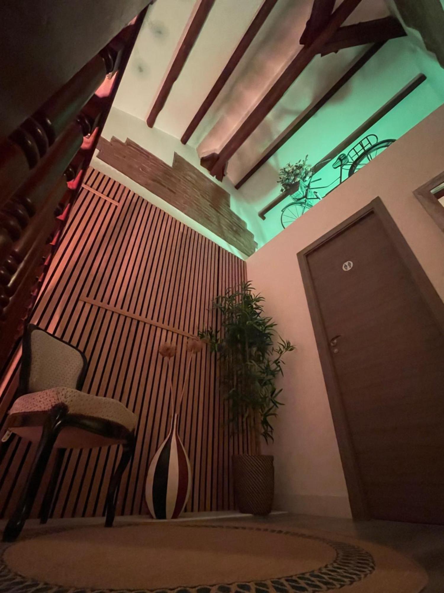 Villa Paradise, Urban Oasis By -Toprentalsbarcelona- Есплуґес-де-Льобреґат Екстер'єр фото
